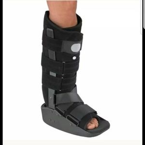 DJ Orthopedics MaxTrax Long Air Walker Boot